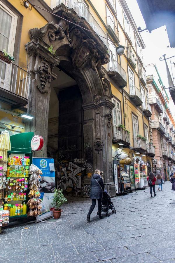 Ferienwohnung Palazzo Carafa Della Spina Neapel Exterior foto